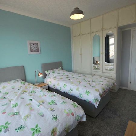 Belle'S Bungalow Cleveleys Exterior photo