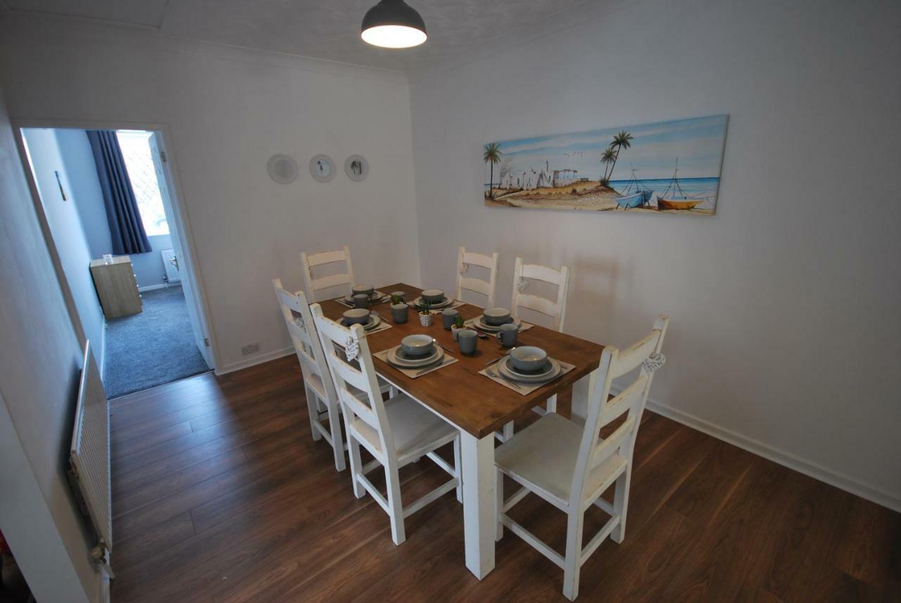 Belle'S Bungalow Cleveleys Exterior photo