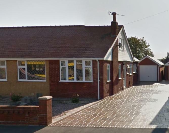 Belle'S Bungalow Cleveleys Exterior photo